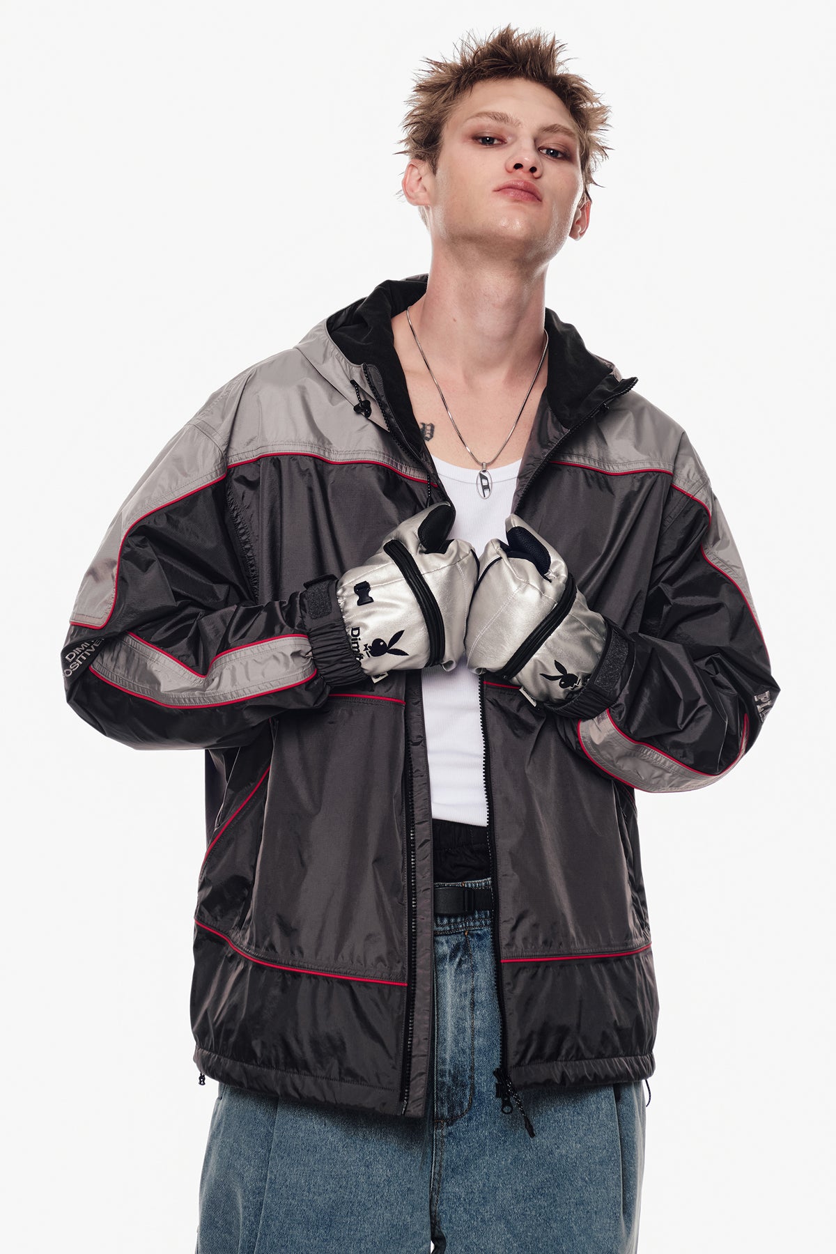 VERT [PLAYBOY x DIMITO] PIPING FAUX LEATHER MITTEN METAL GREY