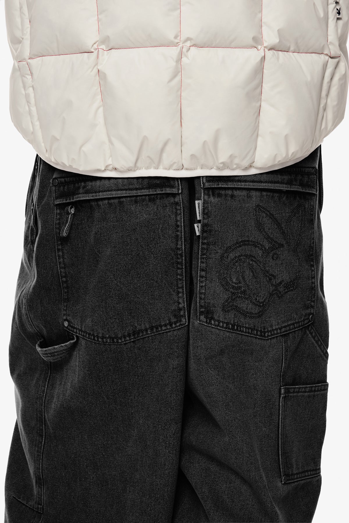 VERT [PLAYBOY x DIMITO] STITCHED TRUCKER BIB DENIM PANTS (WIDE FIT LV.1) WASHED BLACK