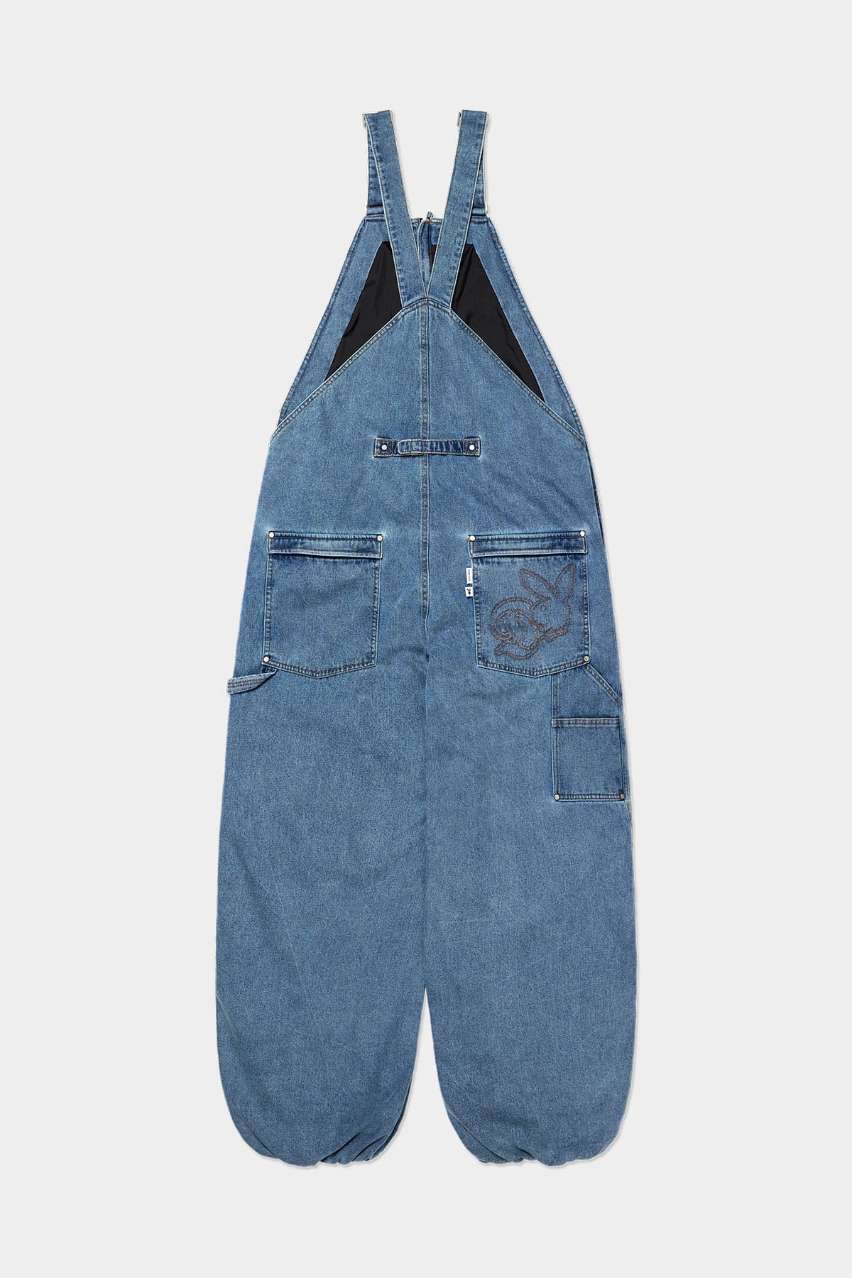 [INVITED] [PLAYBOY x DIMITO] STITCHED TRUCKER BIB DENIM PANTS (WIDE FIT LV.1) WASHED BLUE