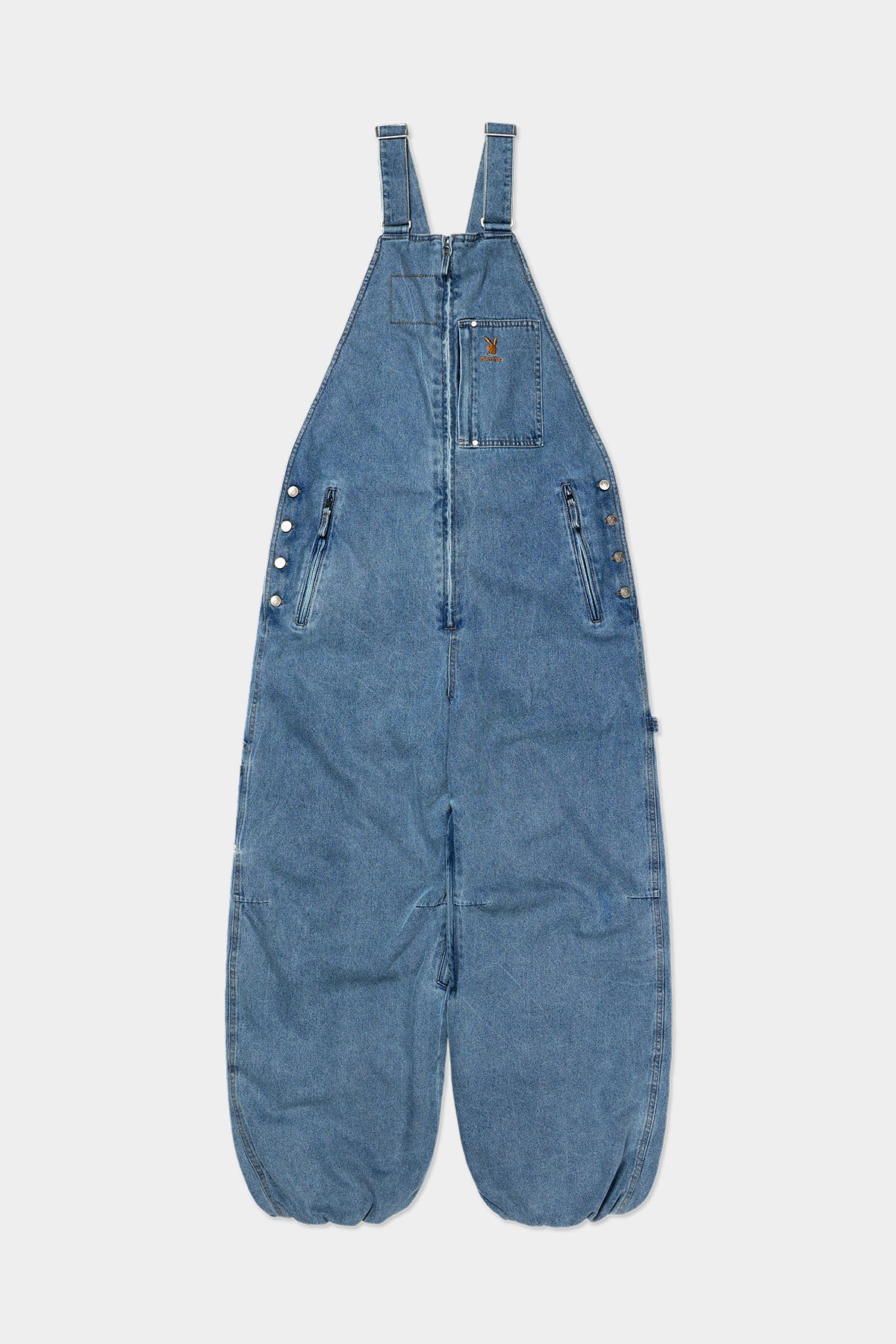 VERT [PLAYBOY x DIMITO] STITCHED TRUCKER BIB DENIM PANTS (WIDE FIT LV.1) WASHED BLUE