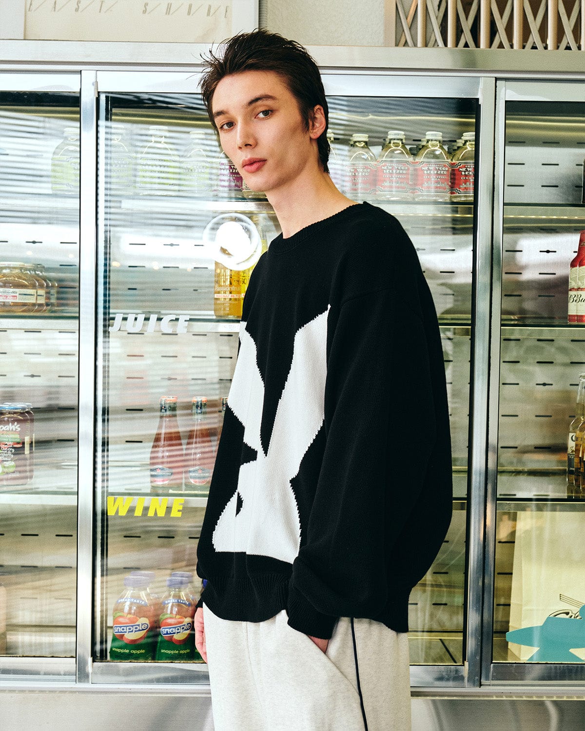 [INVITED] (PLAYBOY X DIMITO) SWEATER BLACK