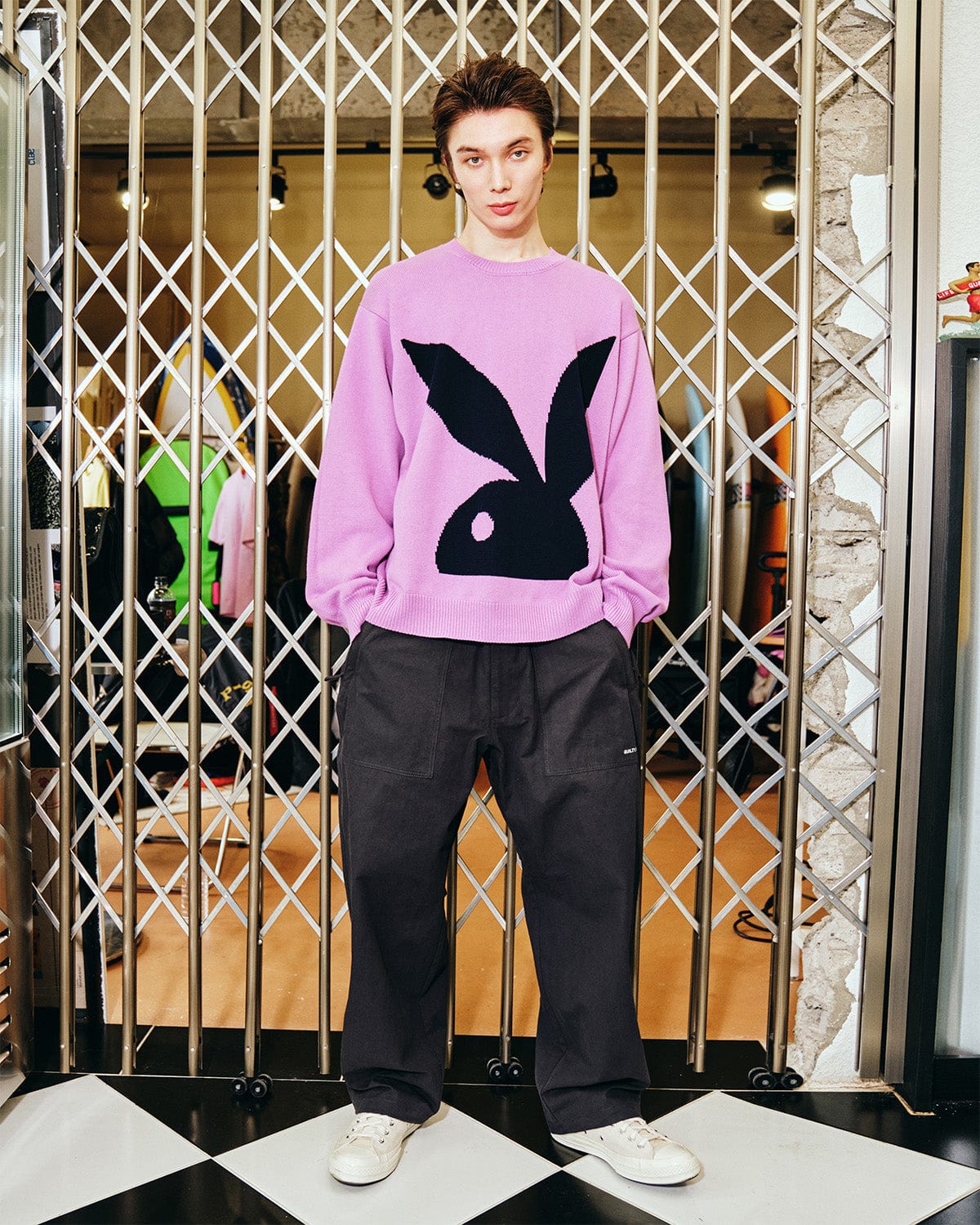[INVITED] (PLAYBOY X DIMITO) SWEATER TAFFY