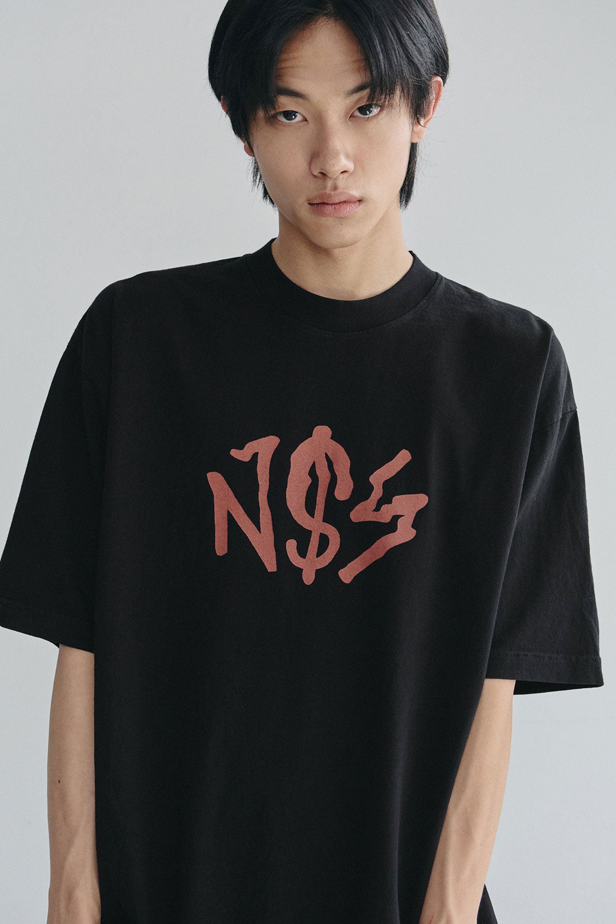 VERT POWERED BY NSS SSV GD 6.5OZ TEE BLACK (Available on 26.05.07)