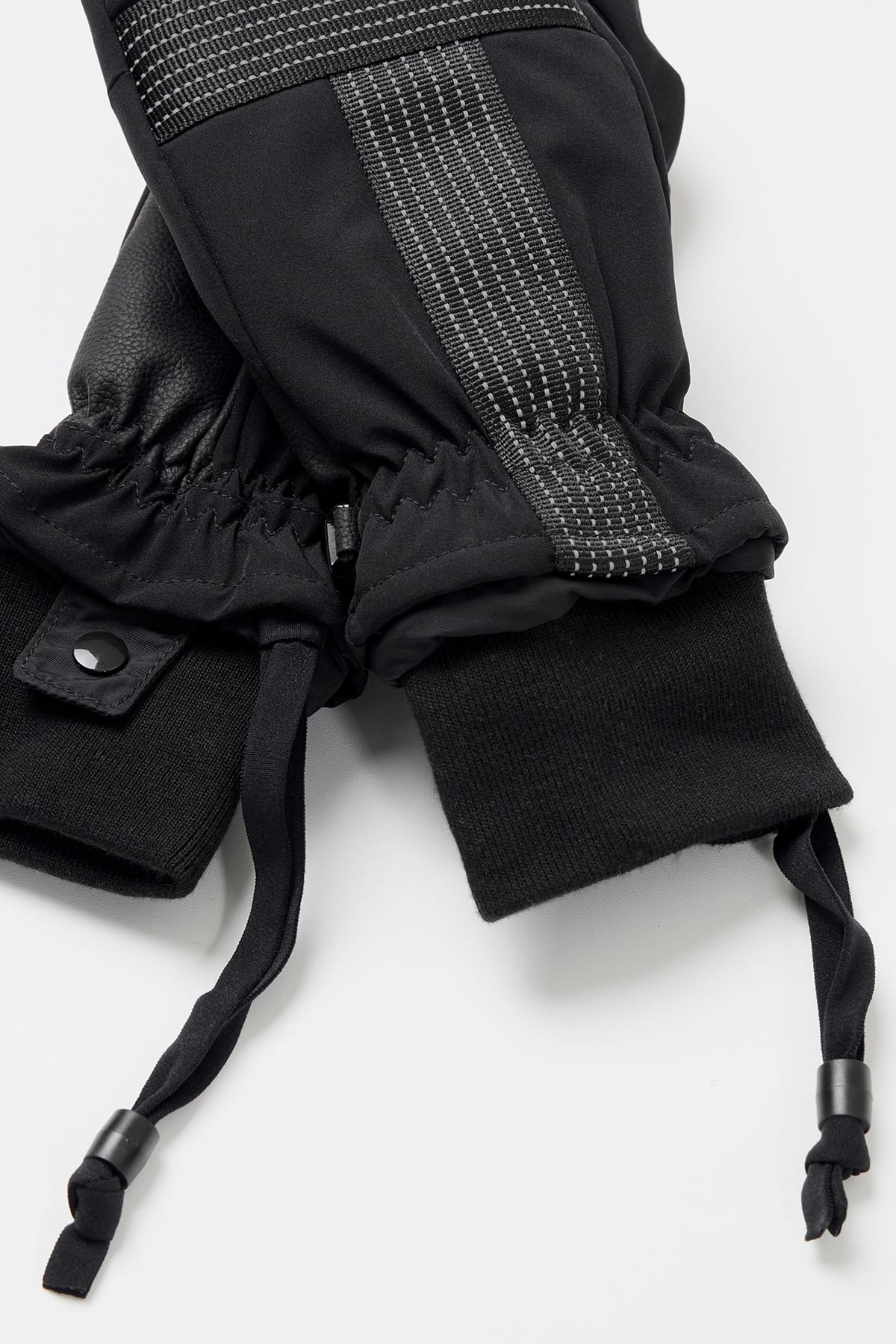 REFLECTIVE CROSS BAND MITTEN BLACK – DIMITO INTERNATIONAL