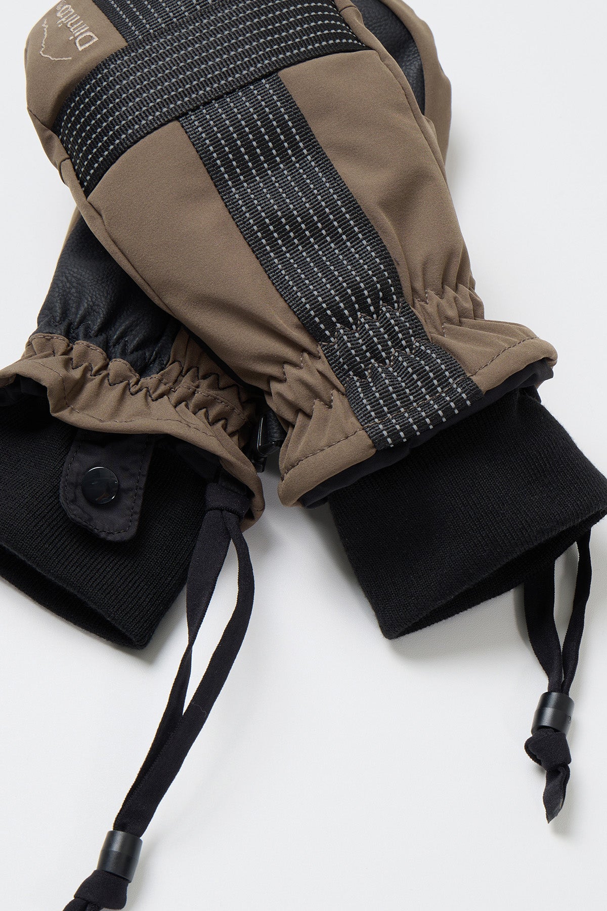 VERT REFLECTIVE CROSS BAND MITTEN MUD