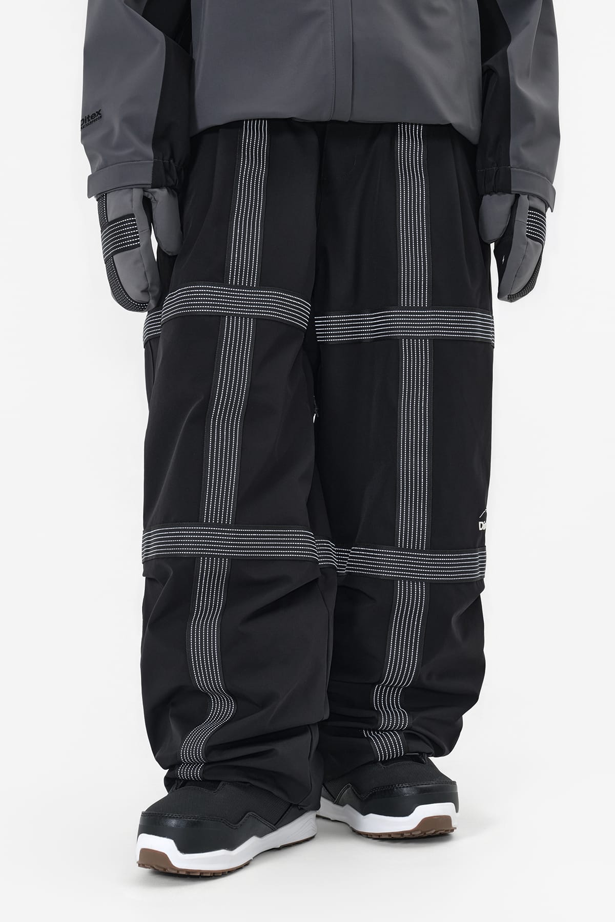 [INVITED] REFLECTIVE LINE BANDED PANTS (WIDE FIT LV.2) BLACK