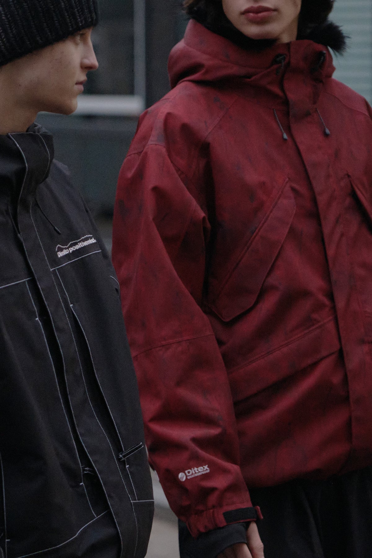 VERT SHADOW JACKET MARBLE RED