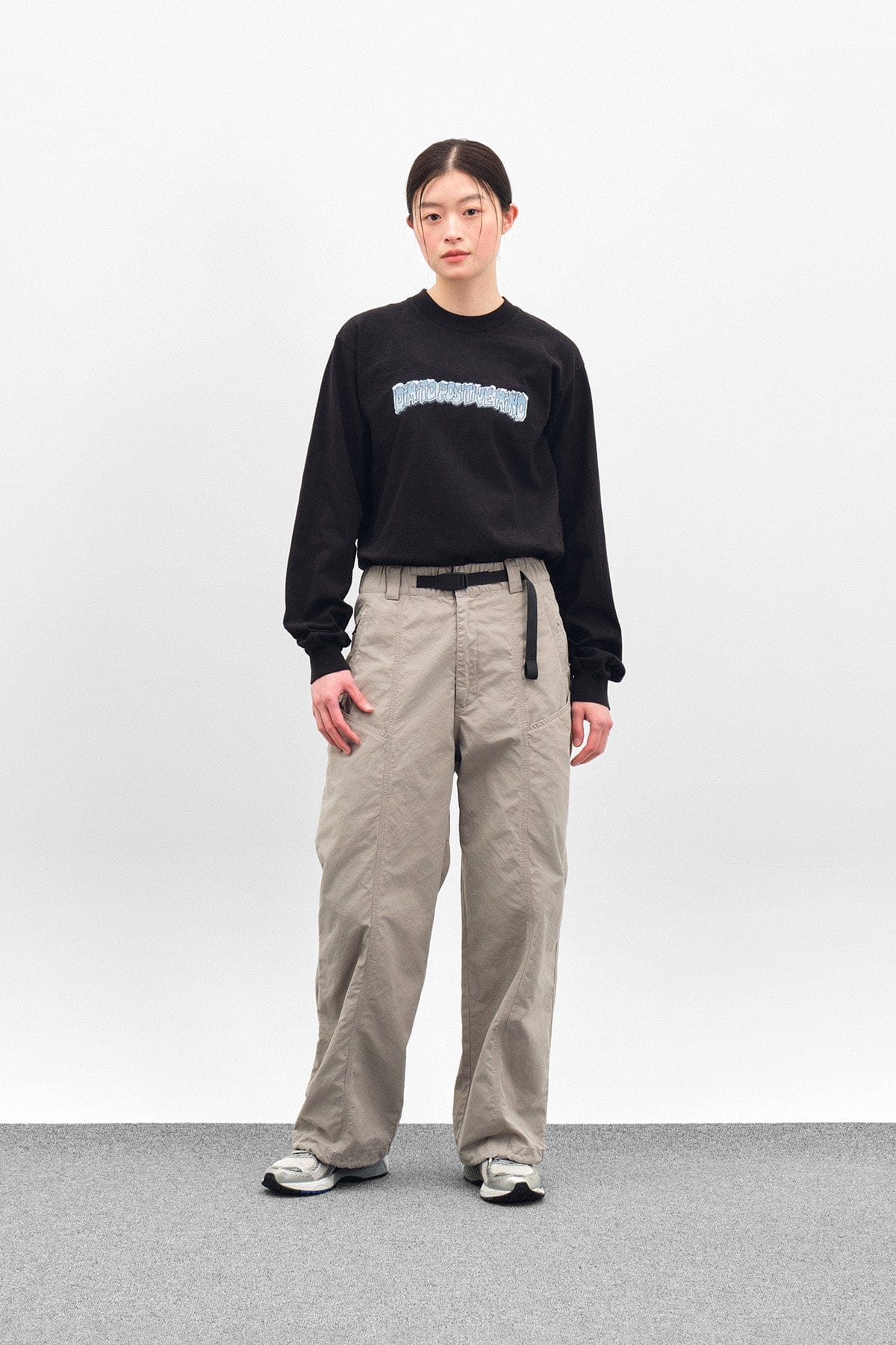[INVITED] SNOW LSV GD 6.5OZ TEE BLACK
