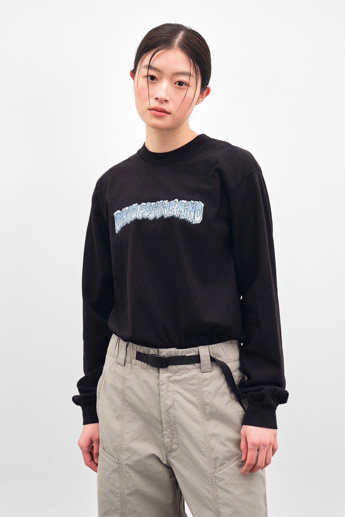 [INVITED] SNOW LSV GD 6.5OZ TEE BLACK