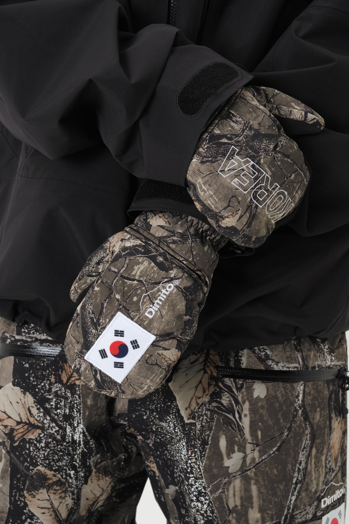 [INVITED] TEAM KOREA REPLICA 25 EASY OPEN MITTEN REAL TREE