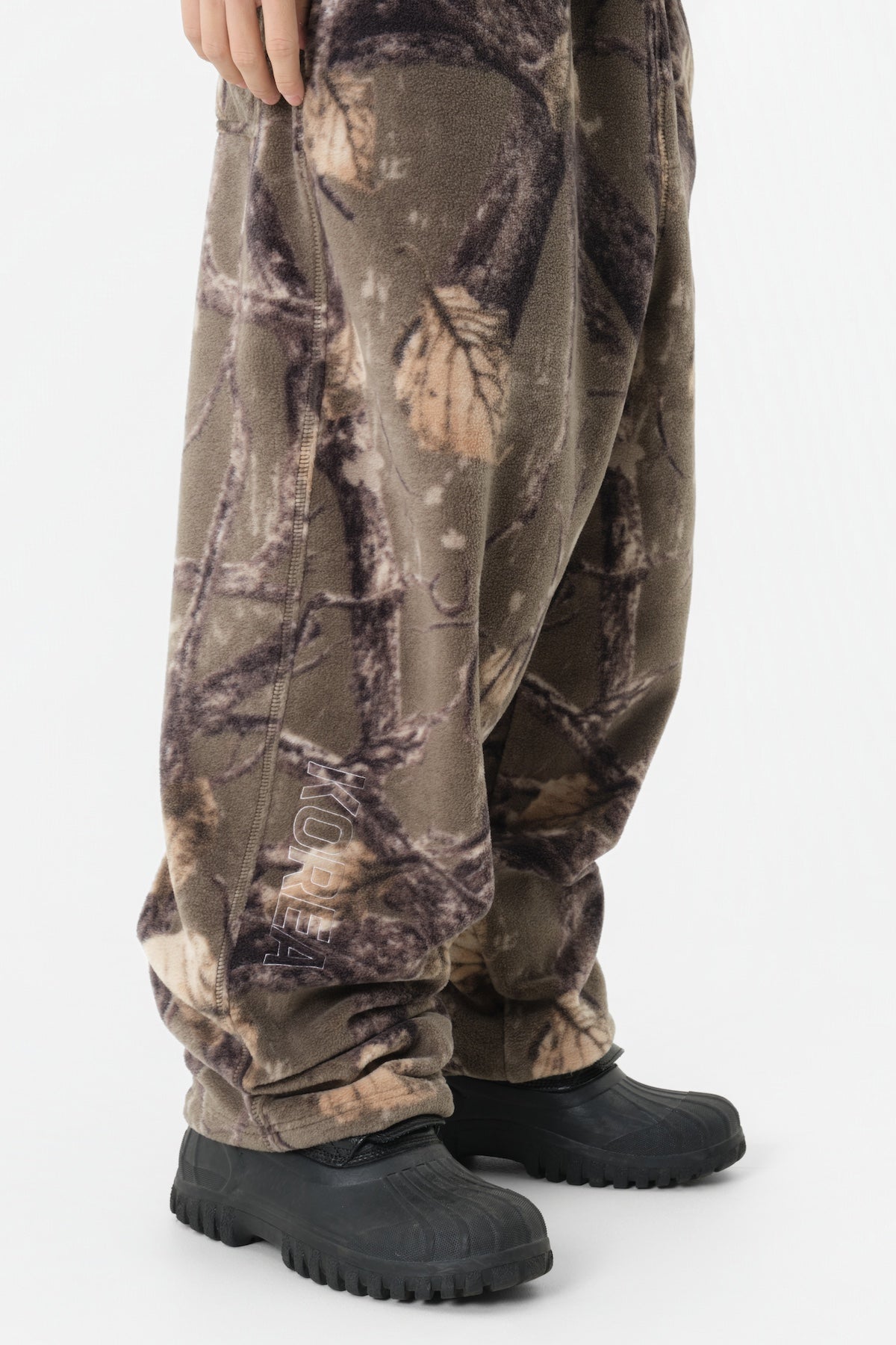 [INVITED] TEAM KOREA REPLICA 25 FLEECE PANTS REAL TREE