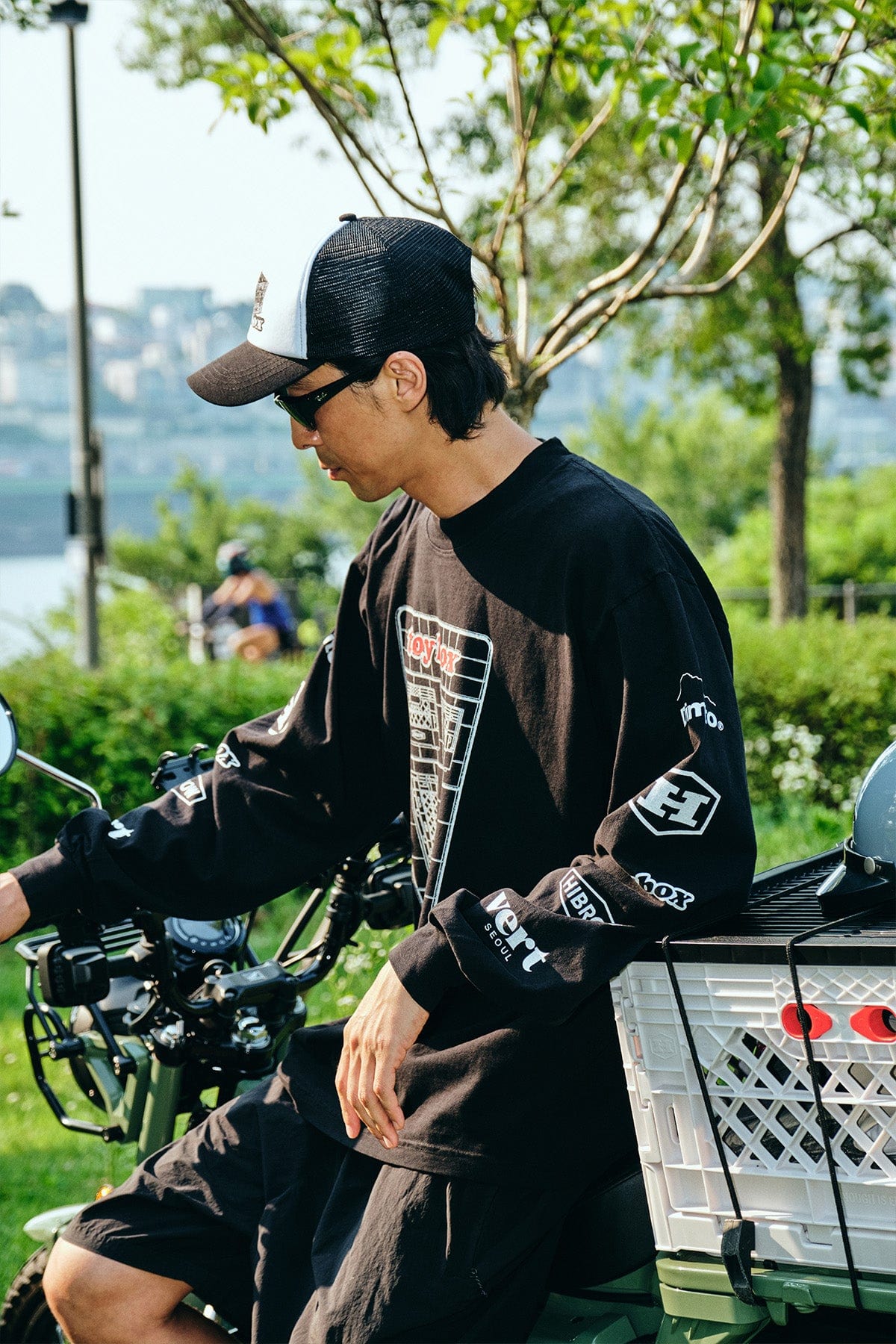 ◇ILLIGO◇ 129 BOWWOW Overfit T-Shirt Black 129 BOW-WOW OVERFIT T-SHIRT MELANGE - illigo | 60% - Asian