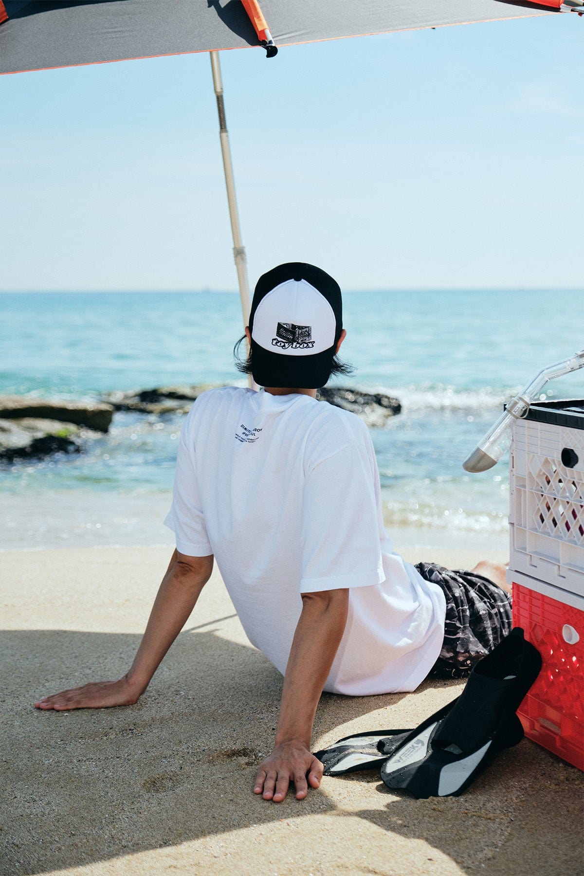 [INVITED] TOYBOX (DIMITO x HIBROW) SSV GD 6.5OZ TEE WHITE