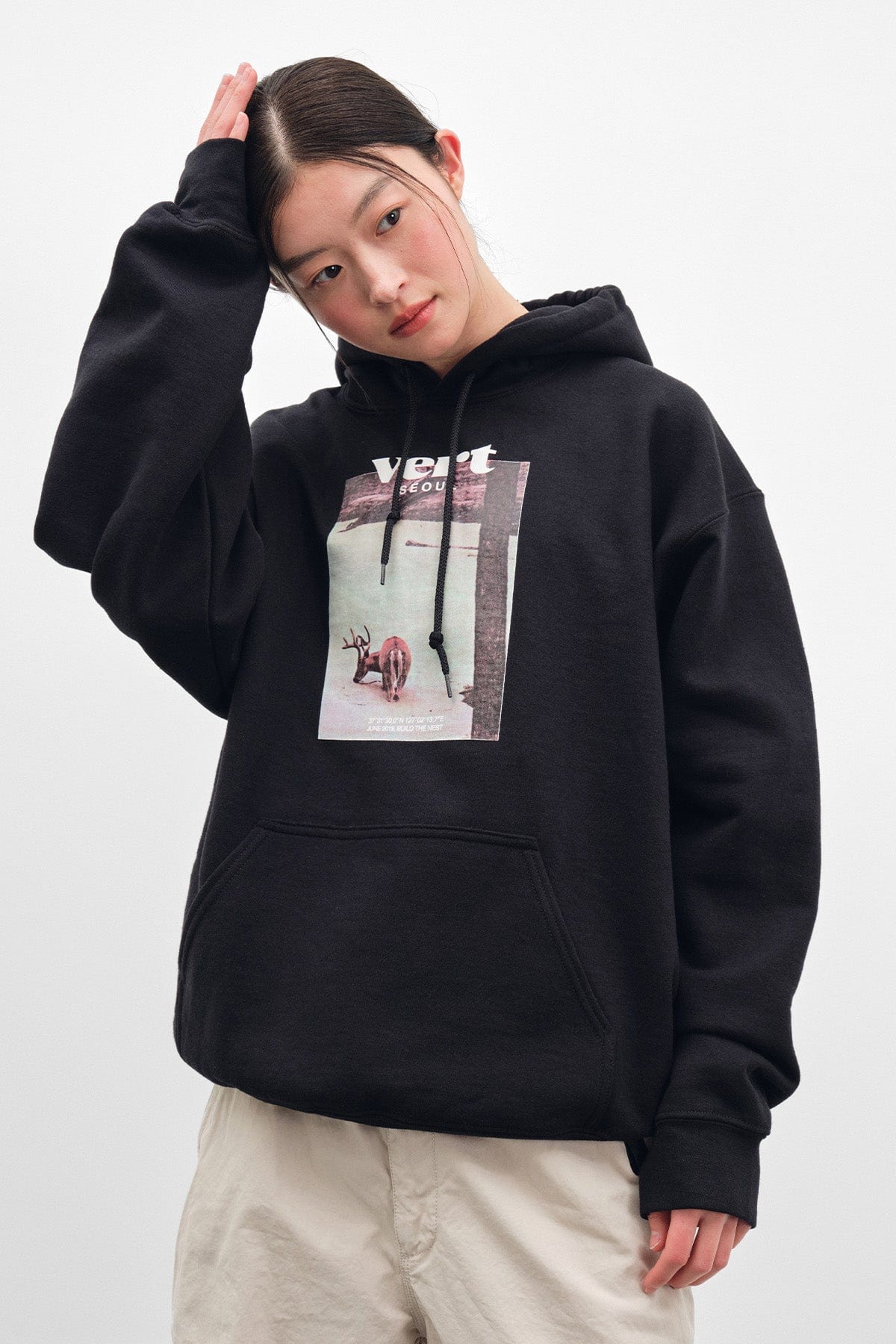 [INVITED] VERT MT HOODIE BLACK