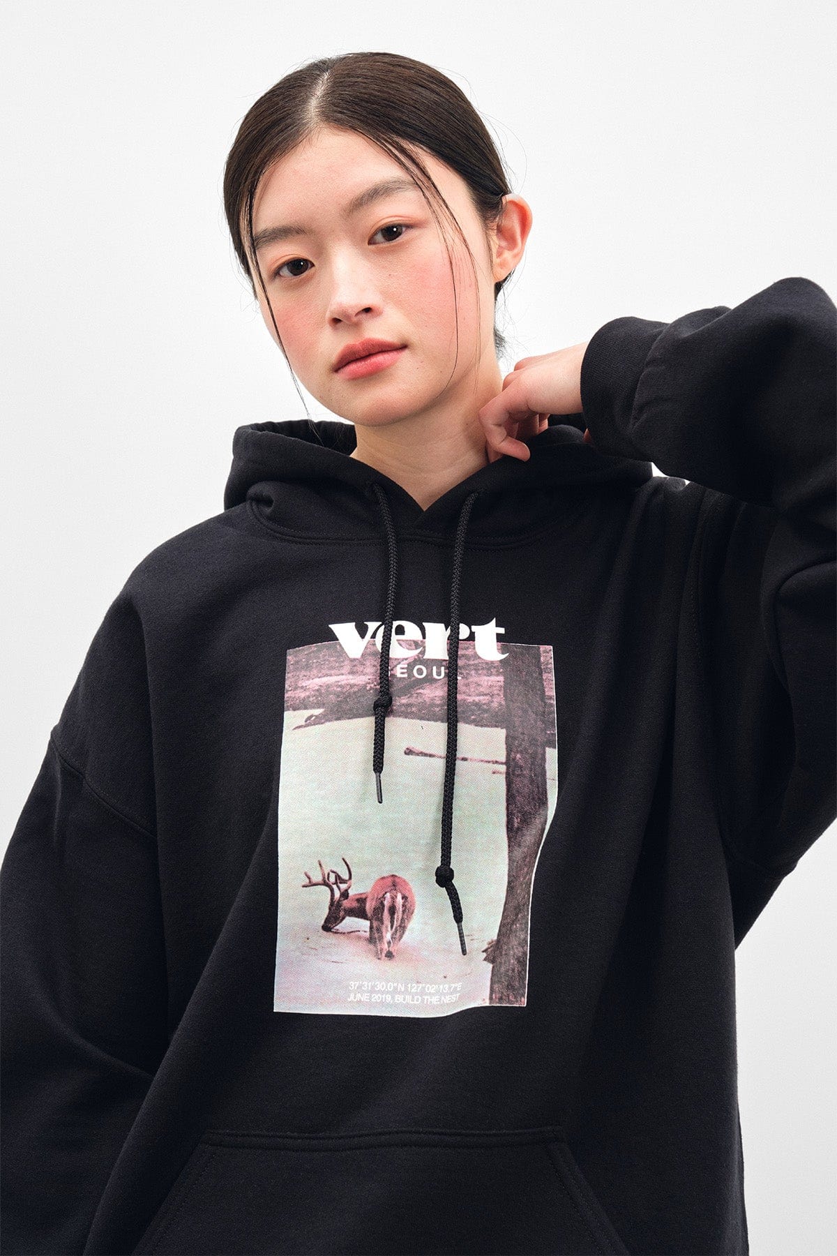 [INVITED] VERT MT HOODIE BLACK