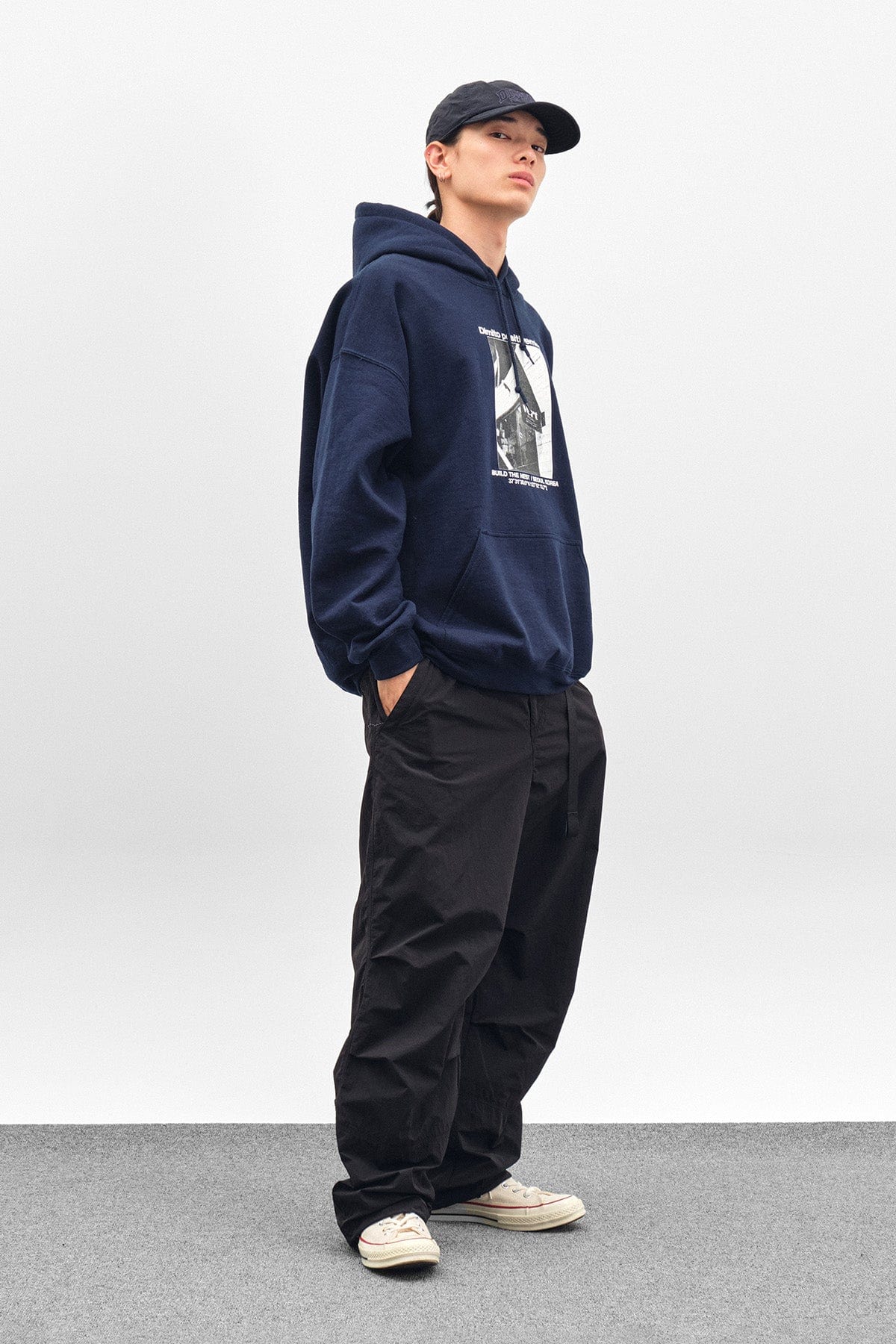 [INVITED] VERT SEOUL HOODIE NAVY