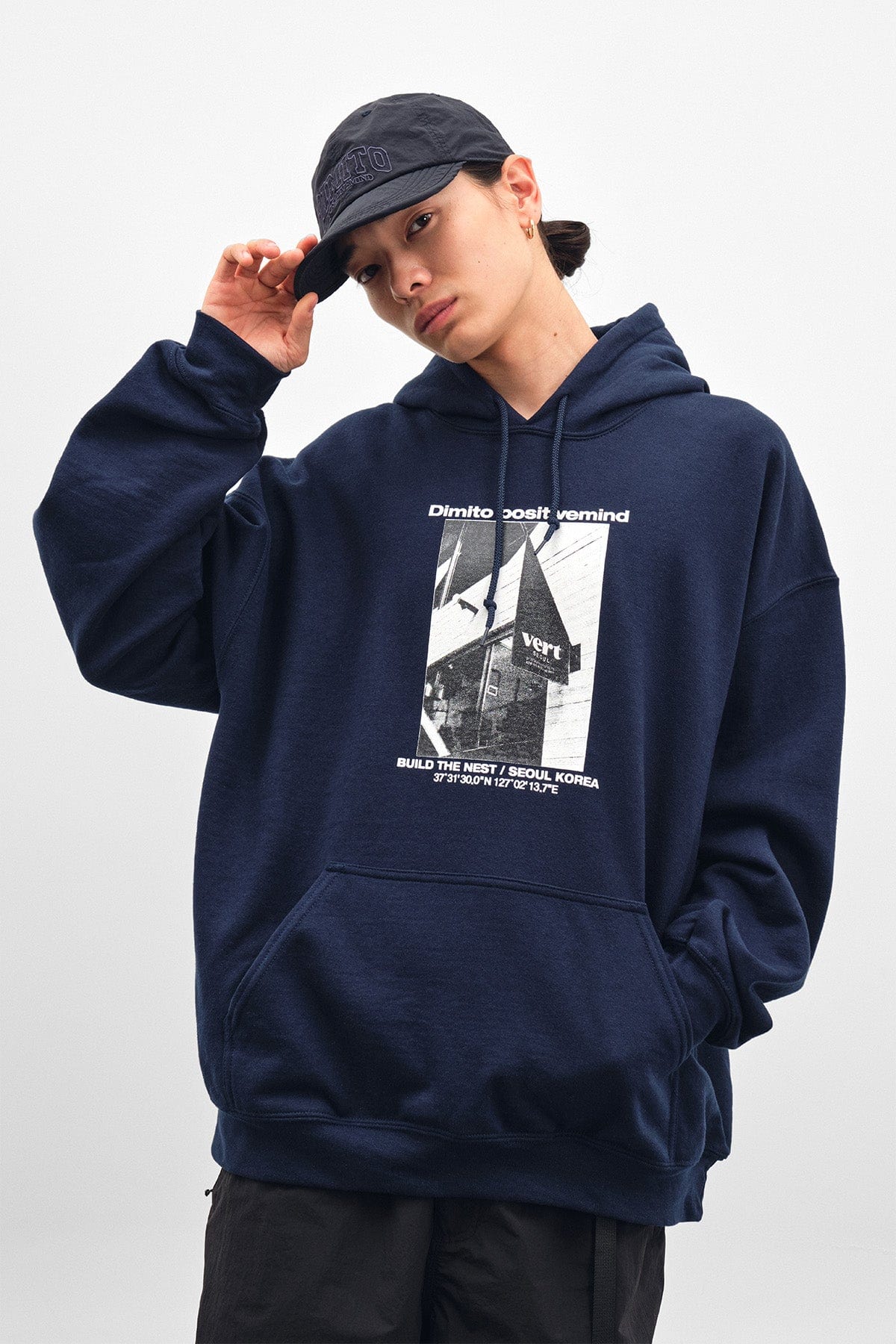 [INVITED] VERT SEOUL HOODIE NAVY
