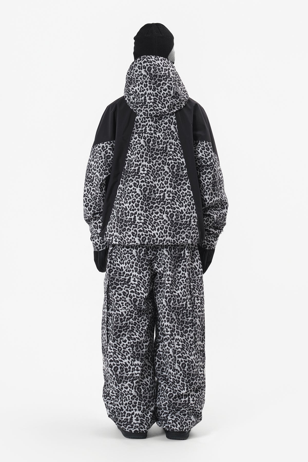 VERT VOLT CARGO BIG PANTS (WIDE FIT LV.1) LEO WHITE