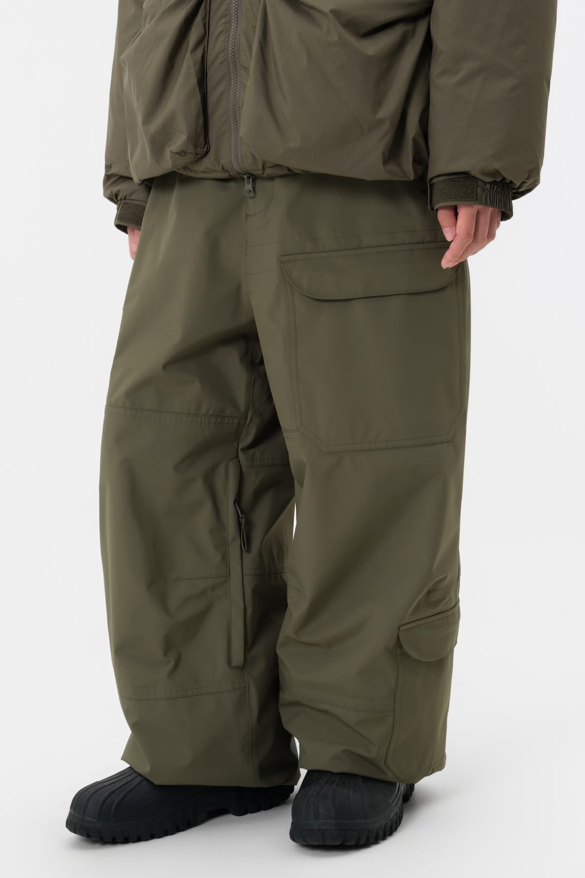 [INVITED] VTX BANDED CARGO PANTS (WIDE FIT LV.1) OLIVE