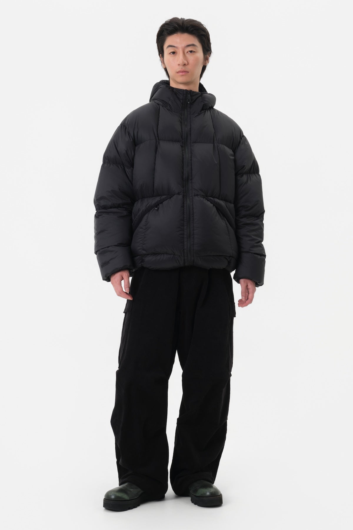 [INVITED] VTX CORDUROY CARGO PANTS (RELAXED FIT) BLACK