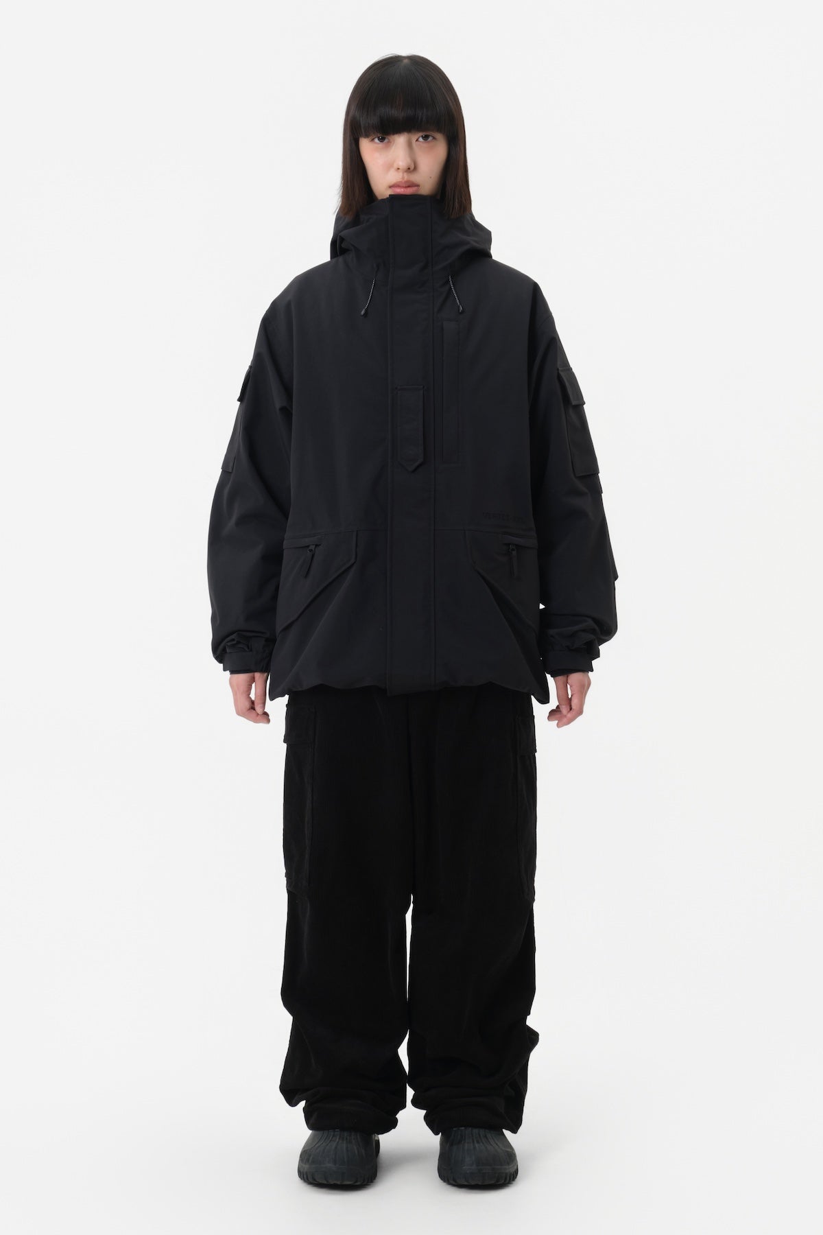 [INVITED] VTX CORDUROY CARGO PANTS (RELAXED FIT) BLACK