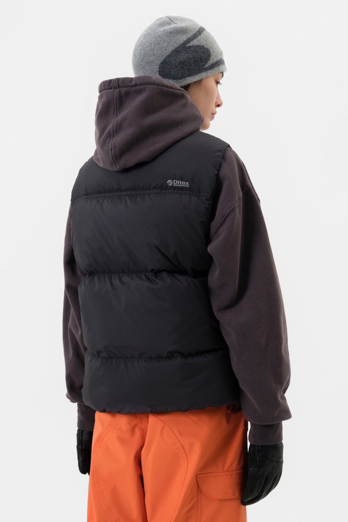 [INVITED] VTX DOWN VEST BLACK