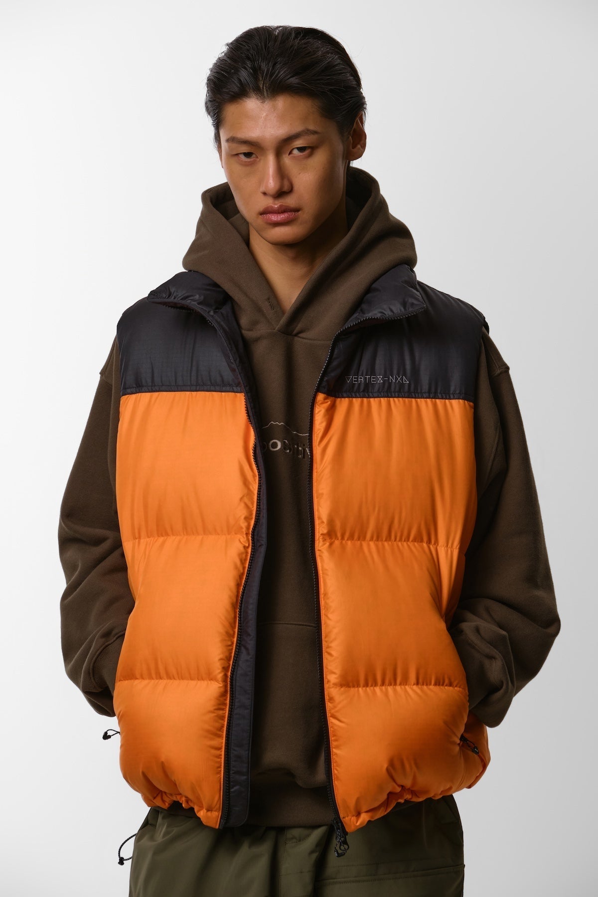[INVITED] VTX DOWN VEST ORANGE