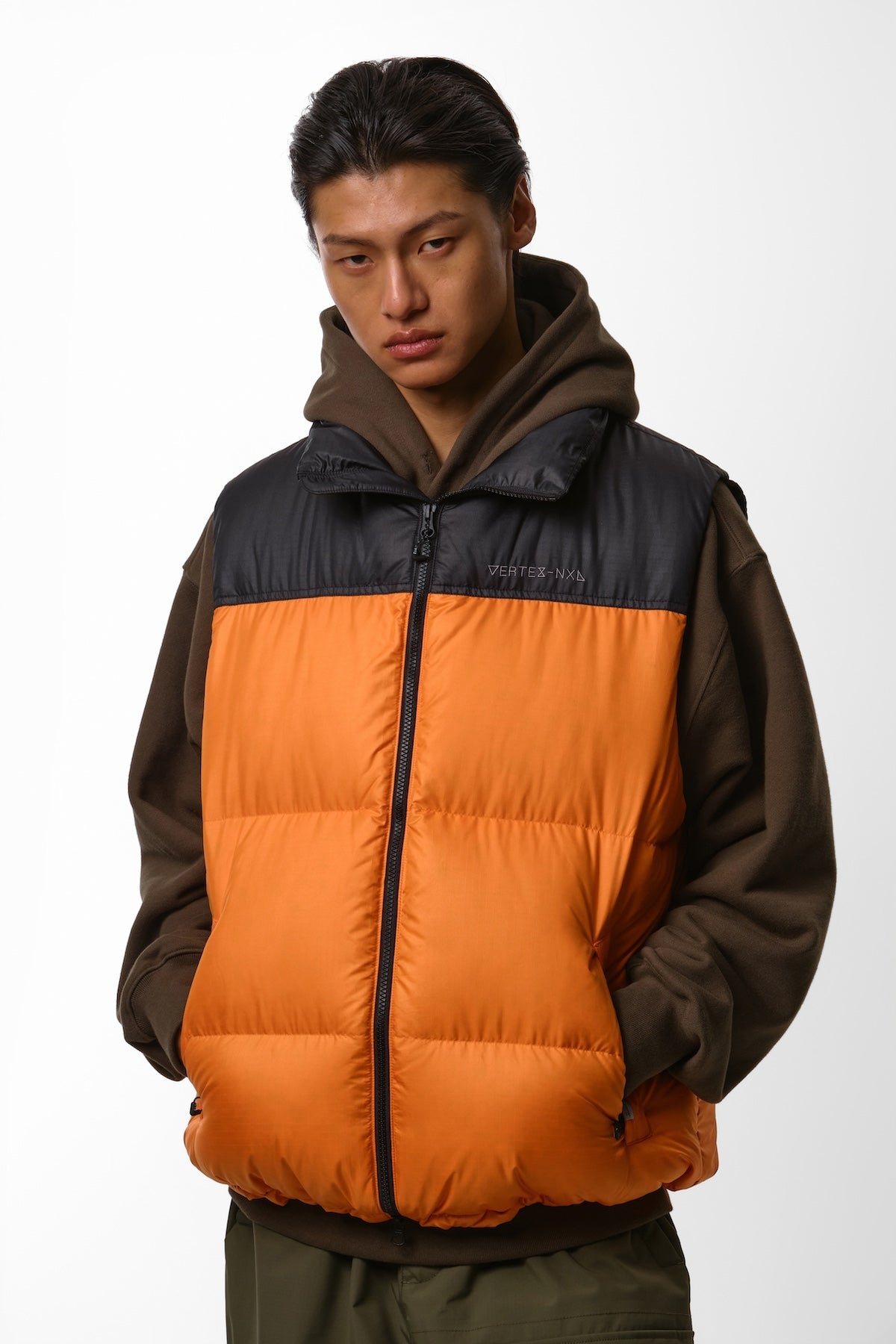 [INVITED] VTX DOWN VEST ORANGE