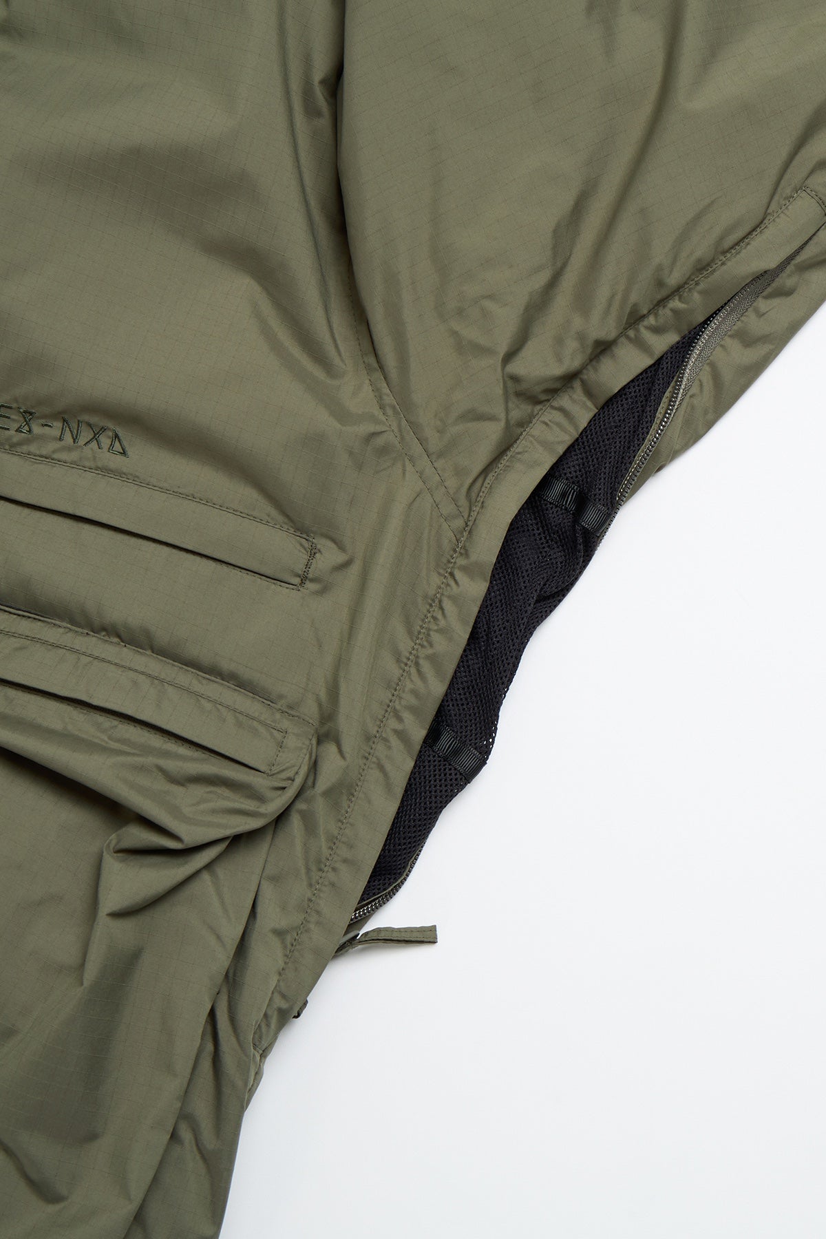 [INVITED] VTX UTILITY DOWN JACKET BLACK