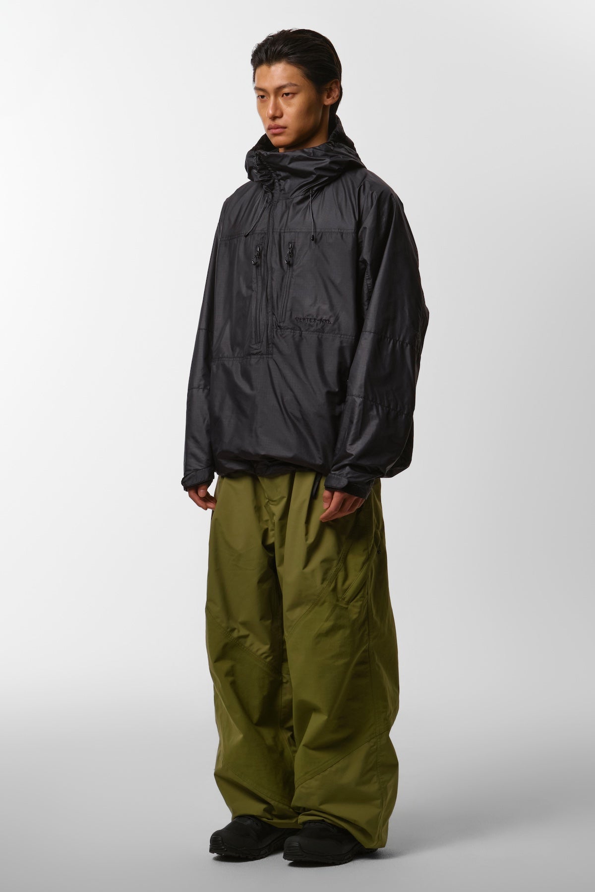 [INVITED] VTX WIND ANORAK JACKET BLACK