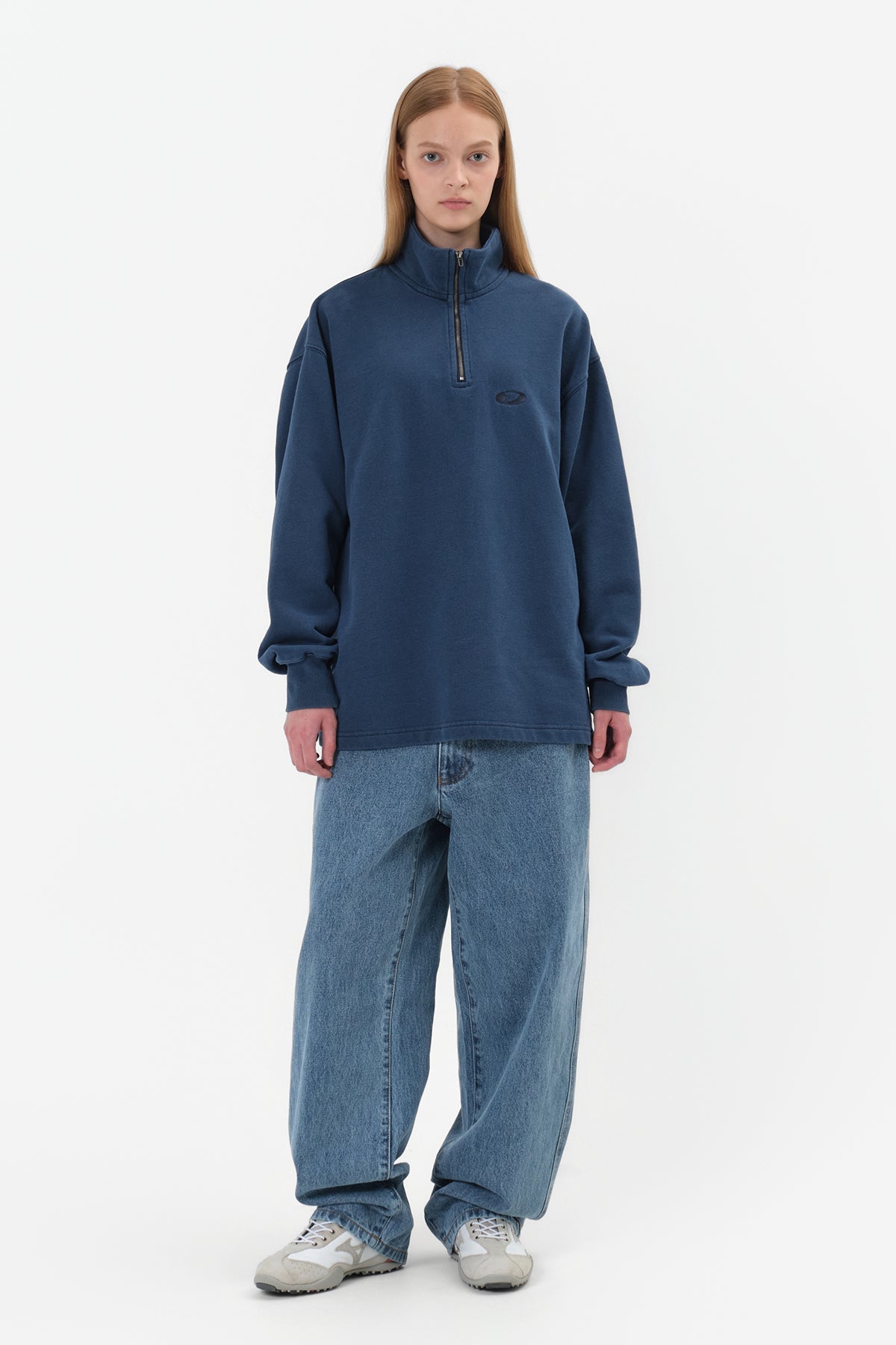 [INVITED] WASHED HALF ZIP SWEATSHIRT DEEP SEA