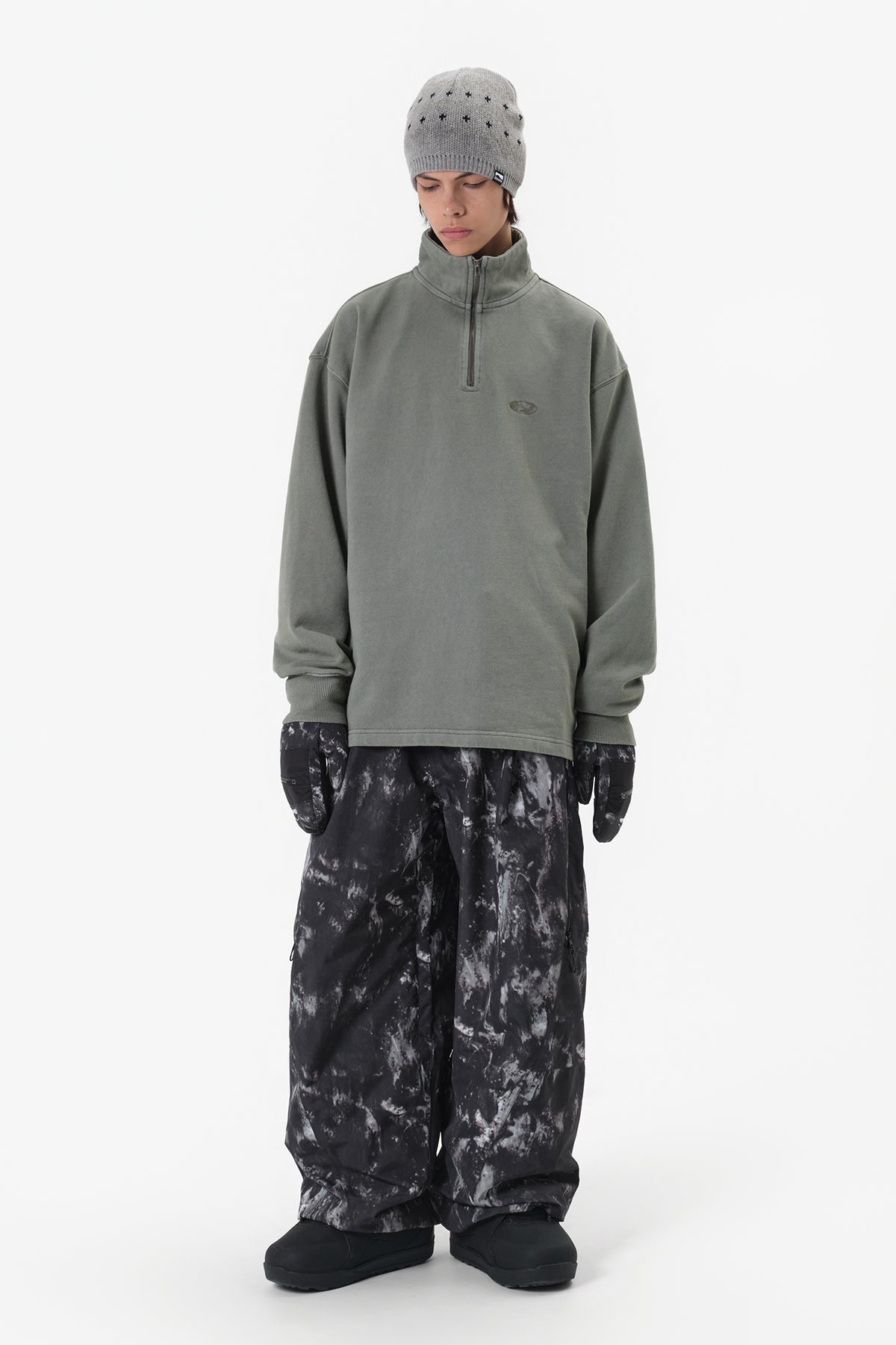 [INVITED] WASHED HALF ZIP SWEATSHIRT SLATE SAGE