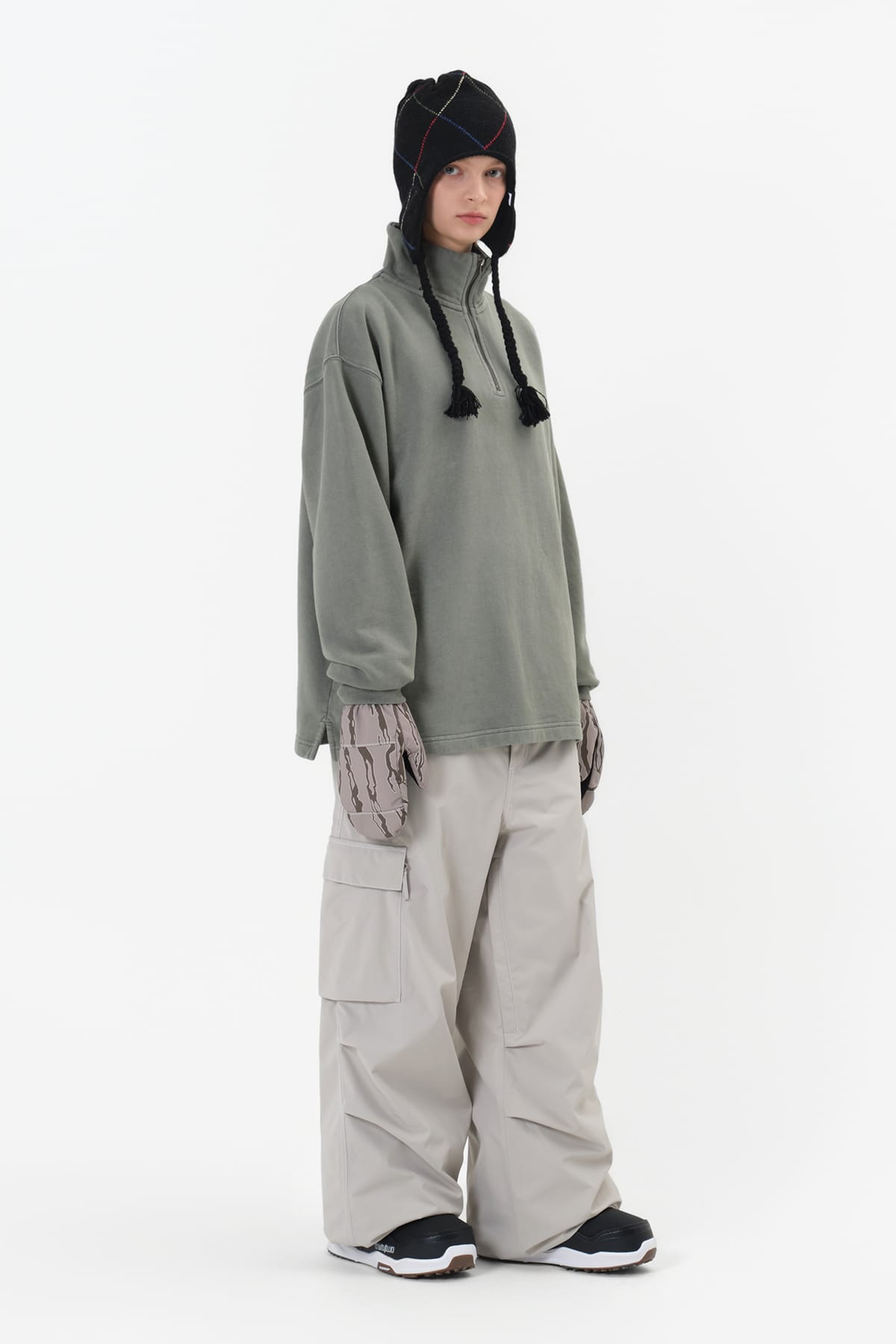 [INVITED] WORKS LINE PANTS (WIDE FIT LV.1) OATMEAL